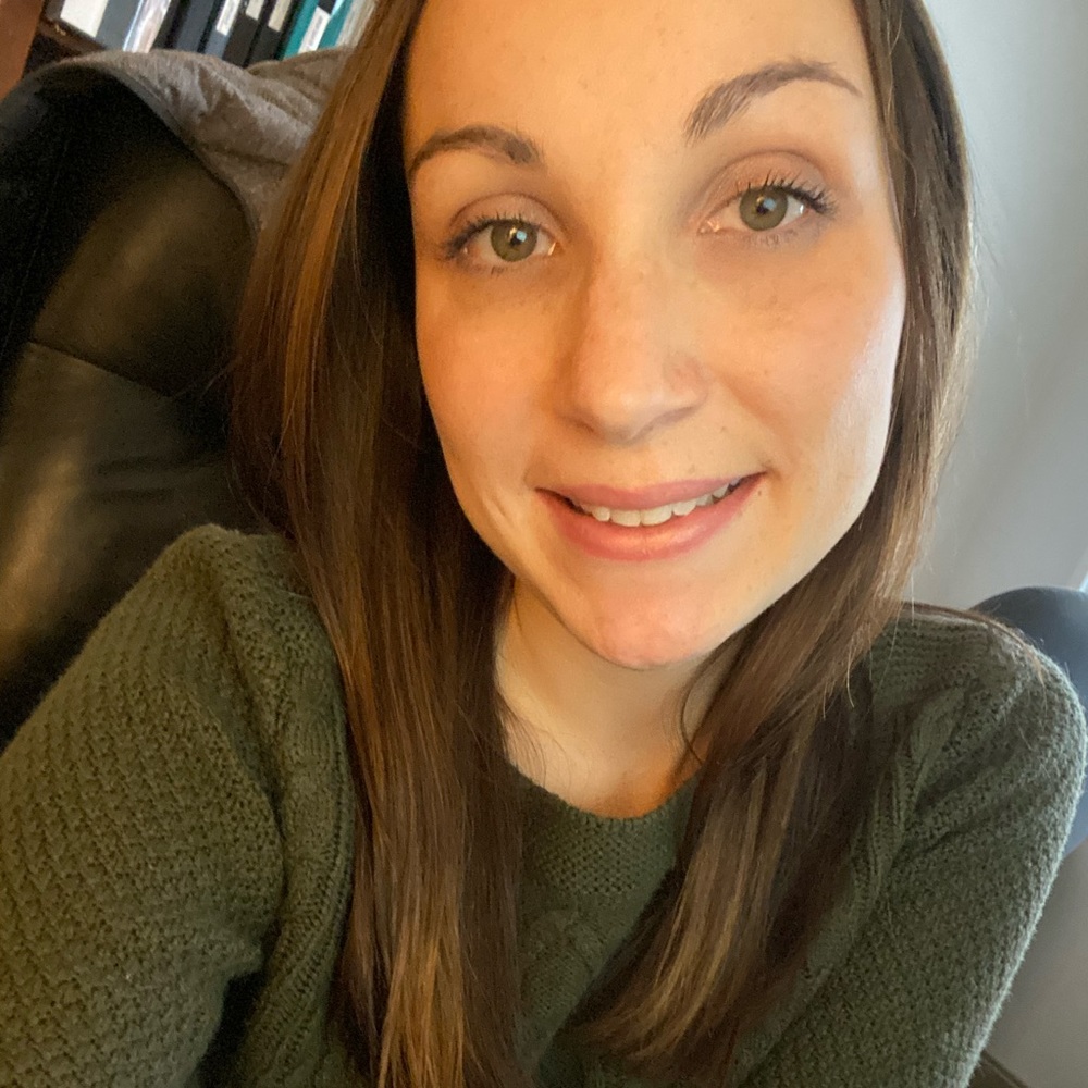 Meet your Posher, Kayla